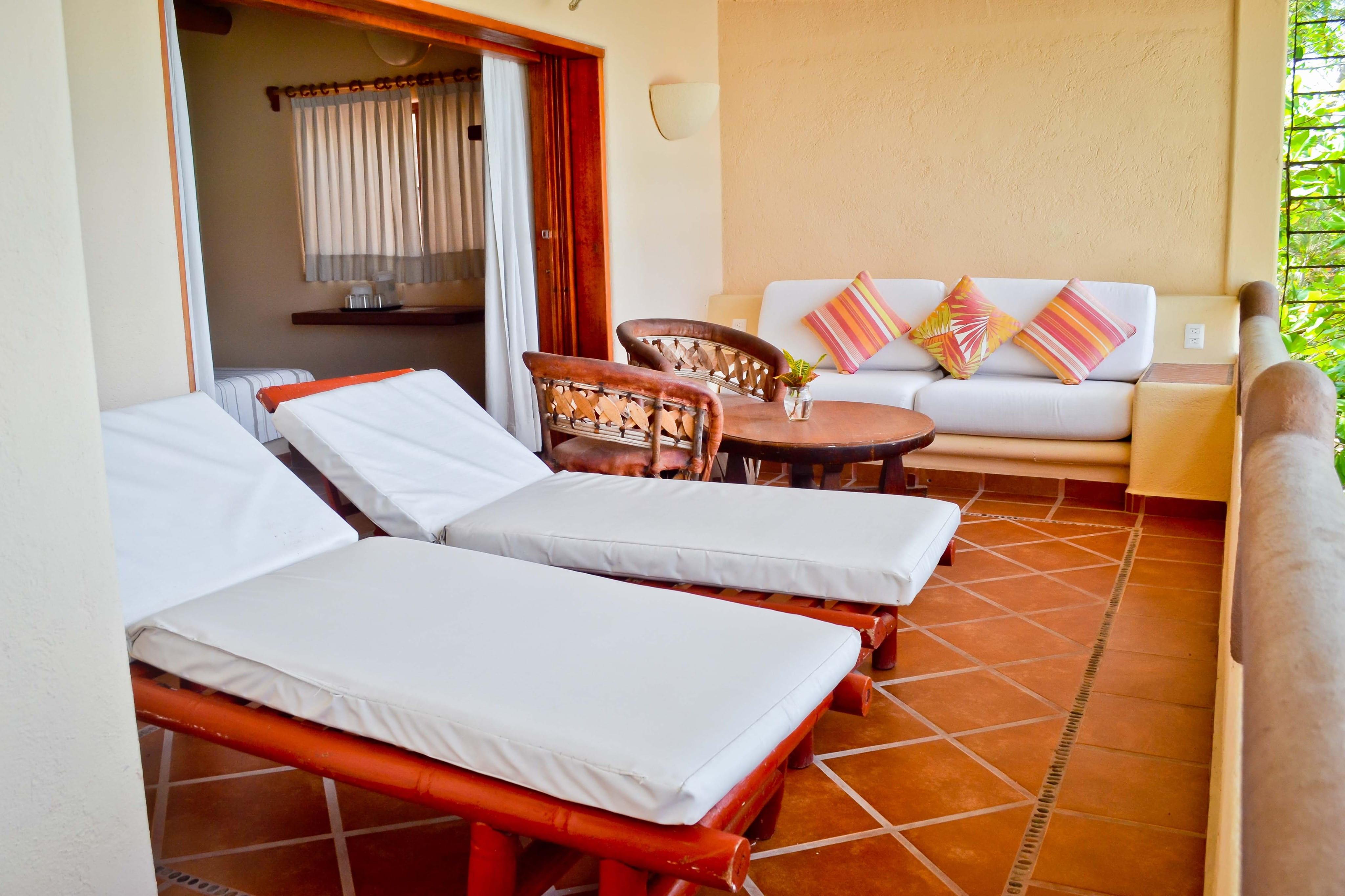 Hotel Catalina Beach Resort Zihuatanejo Exteriör bild