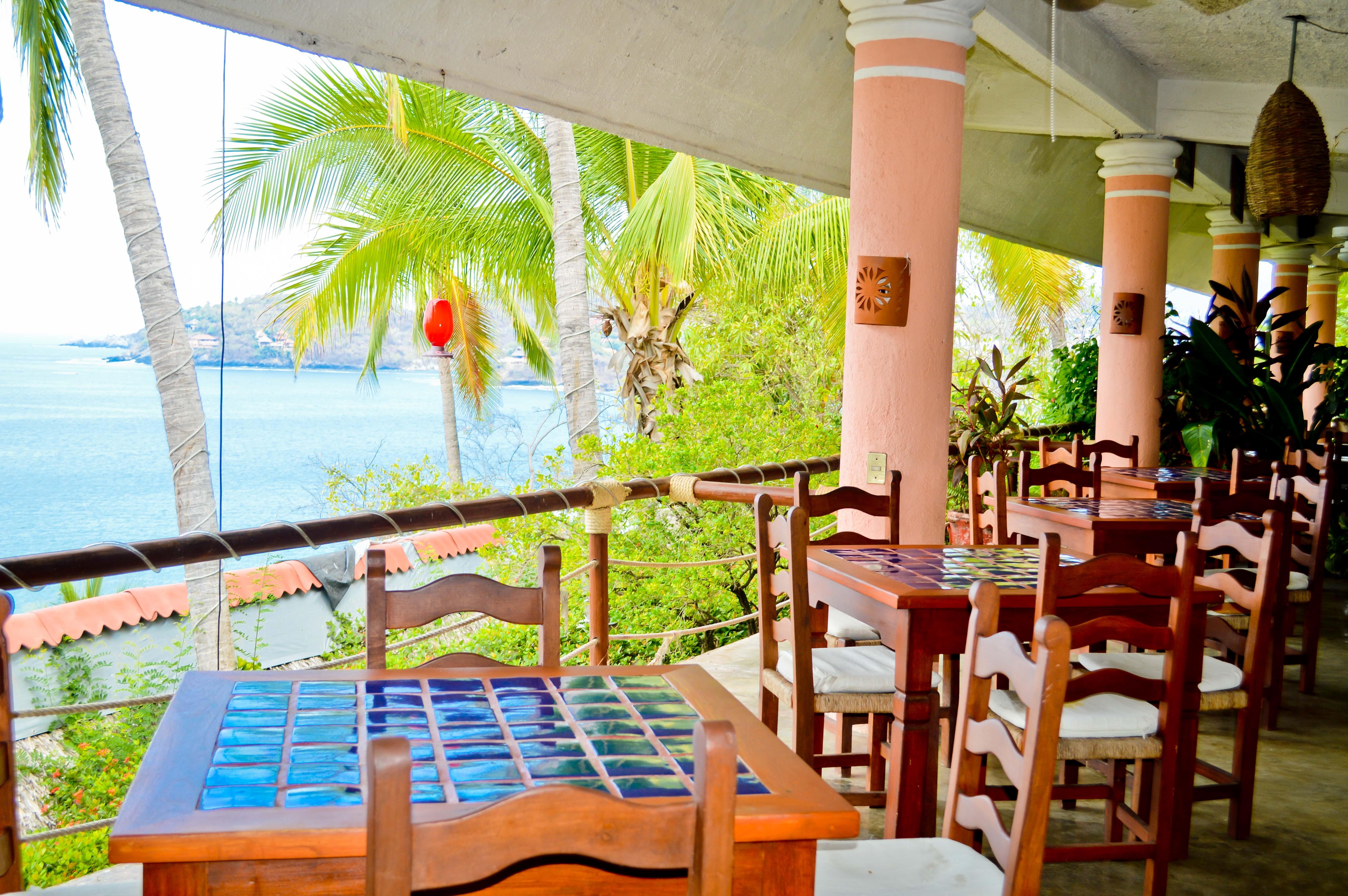 Hotel Catalina Beach Resort Zihuatanejo Exteriör bild