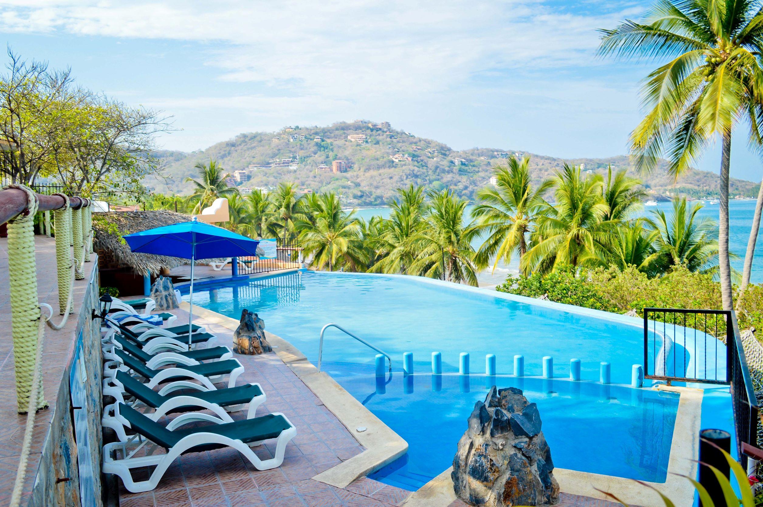 Hotel Catalina Beach Resort Zihuatanejo Exteriör bild