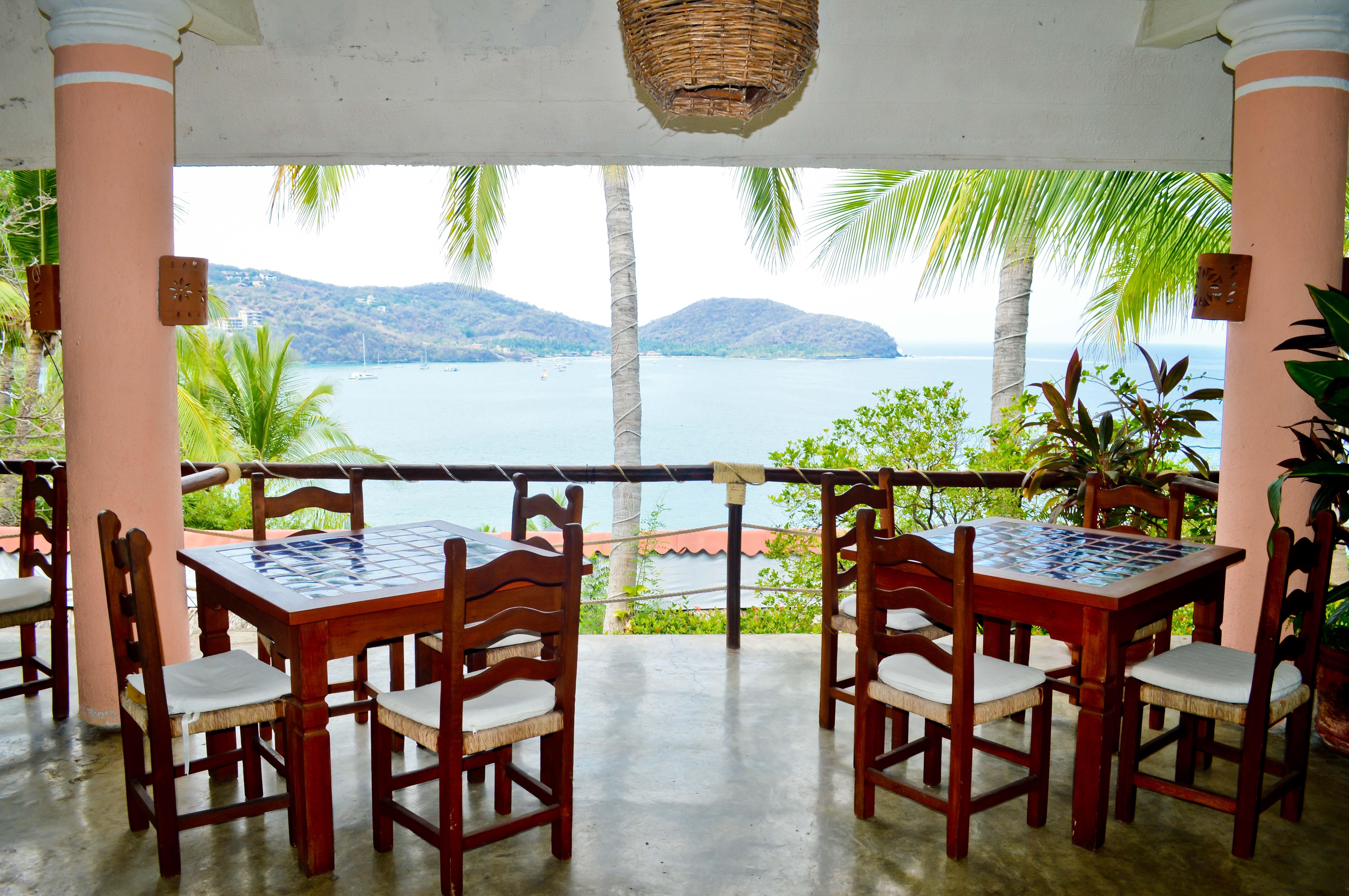 Hotel Catalina Beach Resort Zihuatanejo Exteriör bild