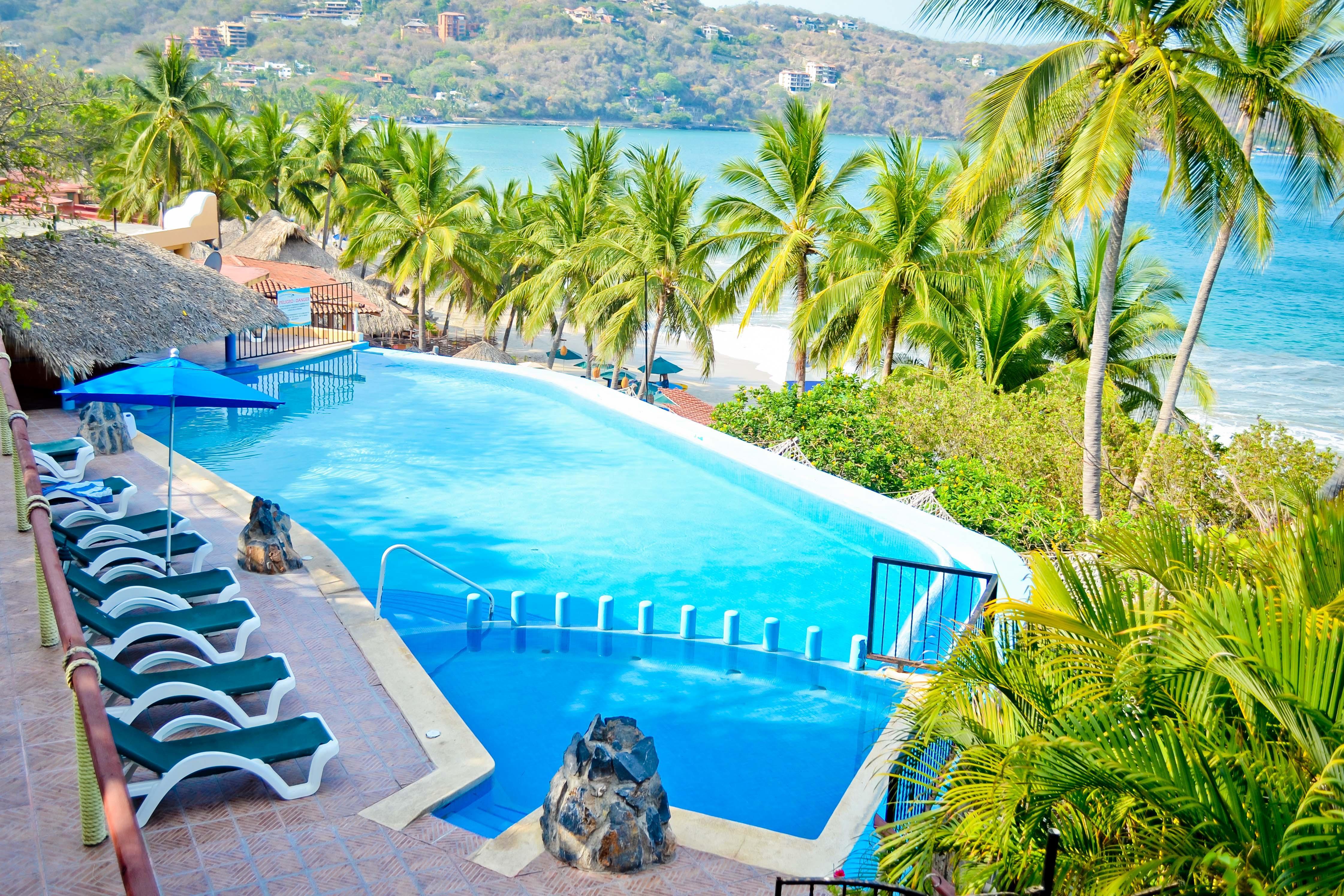 Hotel Catalina Beach Resort Zihuatanejo Exteriör bild