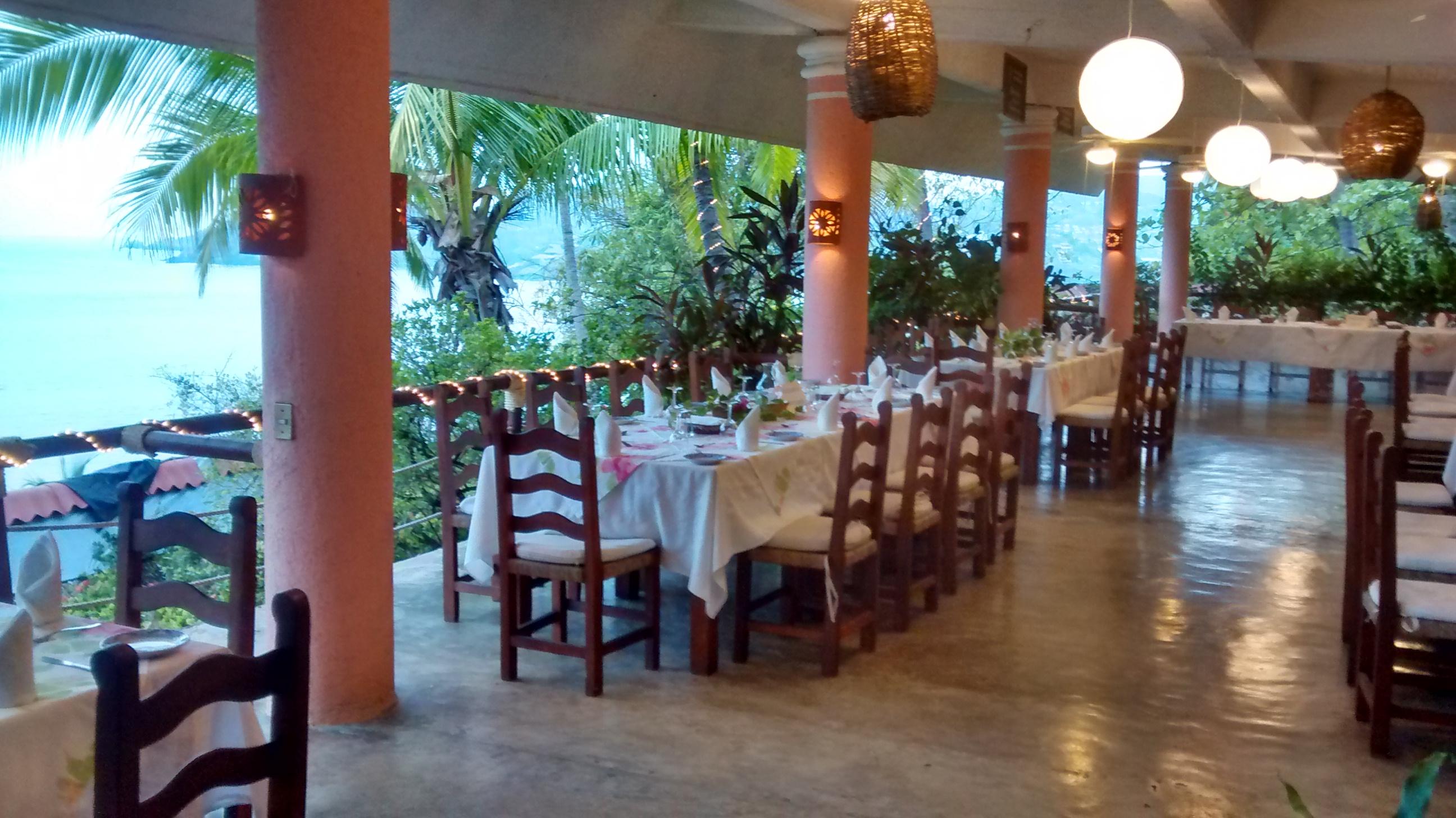 Hotel Catalina Beach Resort Zihuatanejo Exteriör bild