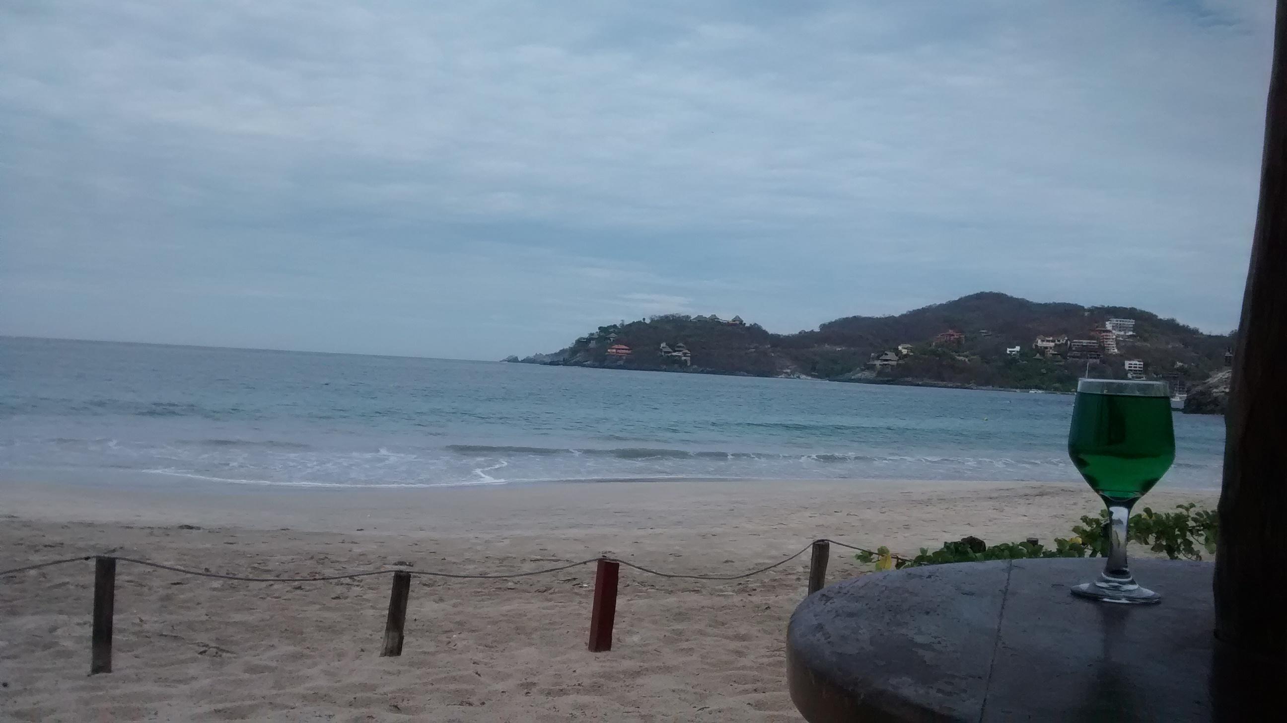 Hotel Catalina Beach Resort Zihuatanejo Exteriör bild